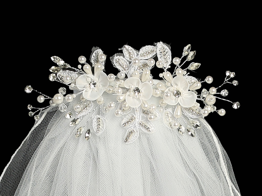 First Communion veil on Comb Organza Leaves flowers with pearls - Image 2