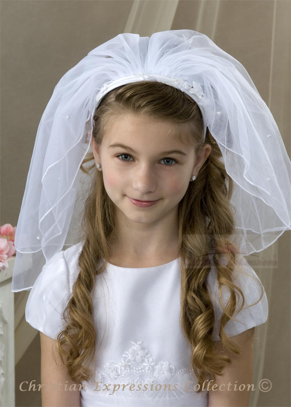 Satin First Communion Headband Veil with Pearls and Flowers - Image 4